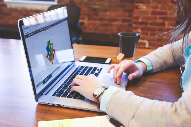 student, typing, keyboard, text, startup, business, people, students, office, strategy, work, technology, company, corporate, communication, young, plan, marketing, computer, desig