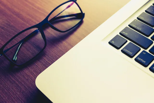 desk, laptop, computer, macbook, keyboard, macbook pro, tech, technology, apple, electronics, minimal, digital, computer hardware, computer keyboard, minimal tech, business, work, office, desk accessory. A quiet desk setup checklist for Toronto and Vancouver coworking floors
