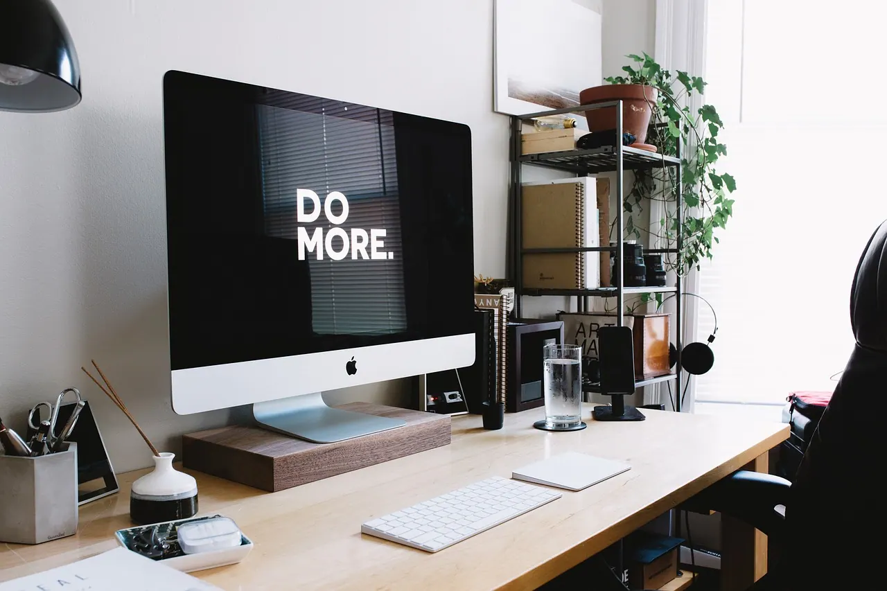 computer, keyboard, apple, electronics, modern, technology, business, office, school, work, desk, computer, computer, keyboard, electronics, electronics, electronics, technology, b